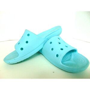 Aqua Croc's Slip On's Size 8. In pre owned condition. No flaws. Comfort shoe